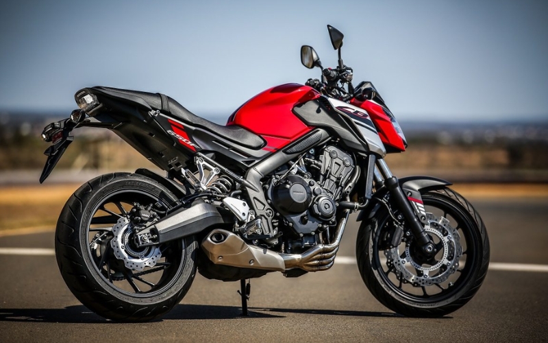 Xe moto đi phượt tốt nhất Honda CB650F 2023