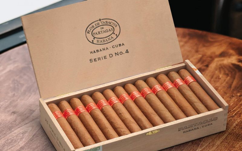 Partagas Series D No.4