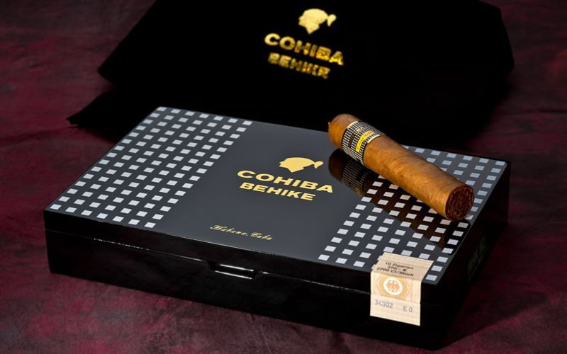 xì gà Cohiba Behike 52