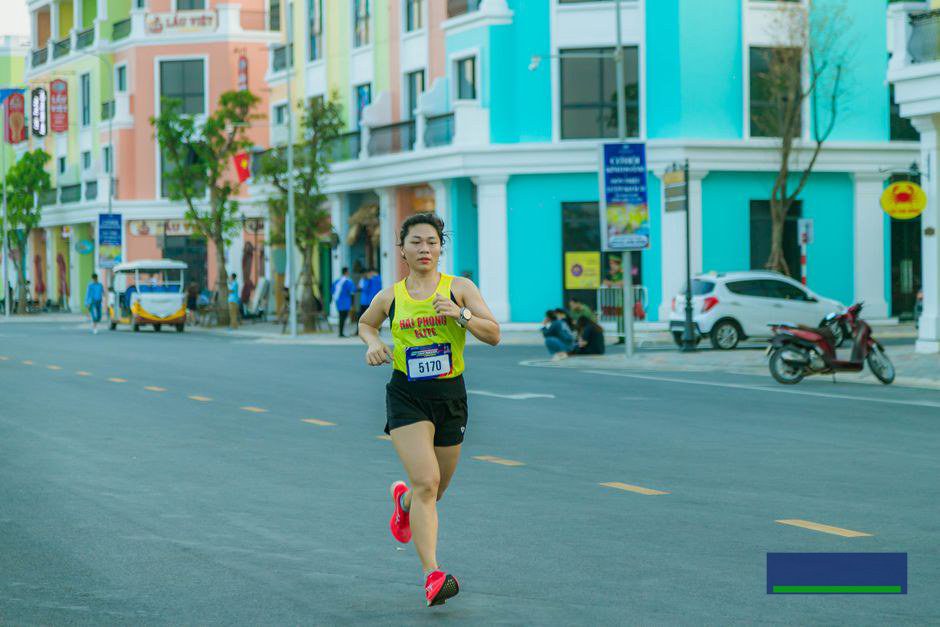 Mỗi mùa cao điểm là một lần đội nội dung chạy đua với thời gian